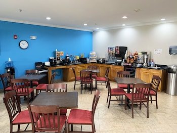 Days Inn & Suites by Wyndham Cabot