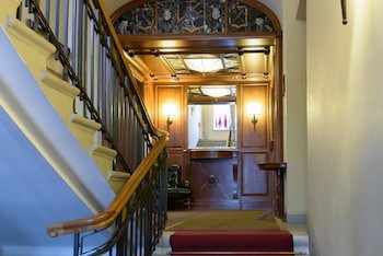 Lancaster Court