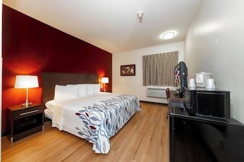 Red Roof Inn St Robert