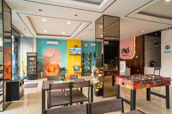 Sans Hotel Kupang Indah Surabaya by RedDoorz