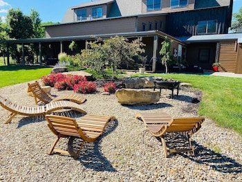 Circle S Ranch & Country Inn