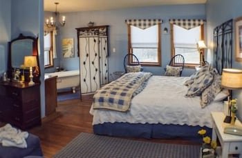 Circle S Ranch & Country Inn
