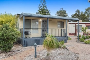 Coogee Beach Holiday & Caravan Park
