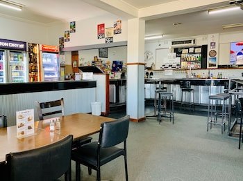 Coonalpyn Hotel