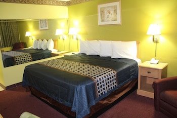 Hutchinson Inn