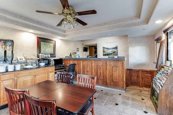 Knights Inn Madera