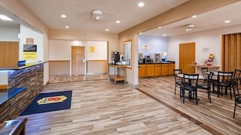 Super 8 by Wyndham Neillsville WI
