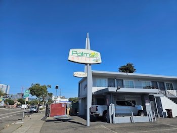 Palms Motel