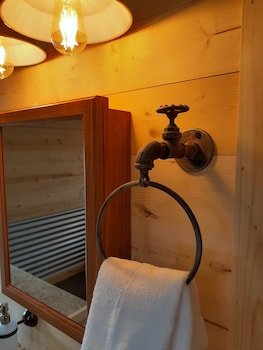 Glacier Acres Guest Ranch