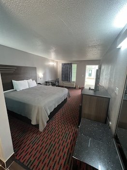 Key West Inn Tuscumbia