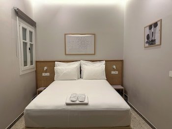 A-13 Belle Athenes - Luxury Rooms at Monastiraki Railway Station