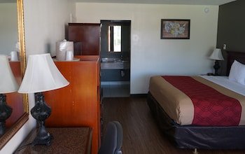Econo Lodge Port Canaveral Area