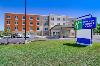 Holiday Inn Express & Suites Mobile - University Area