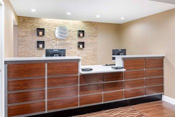 Comfort Inn & Suites Macon North I-75