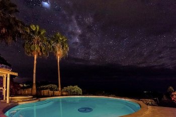 Luana Naia Inn