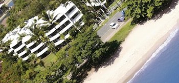 Roydon Beachfront Holiday Apartments