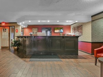 Red Roof Inn Uhrichsville