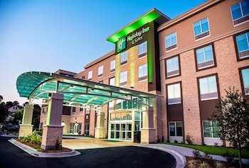 Holiday Inn & Suites Savannah Airport - Pooler