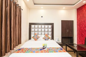 De Sivalika Howrah by FabHotel