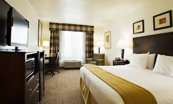Holiday Inn Express Hotel & Suites Childress