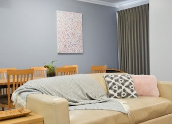 Mansfield Apartments