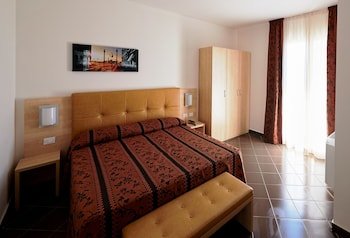 Bolgheri Marina Resort