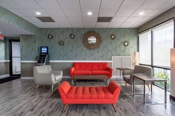 Ramada by Wyndham Altamonte Springs
