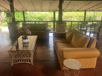 Vista Bahía Beach Resort