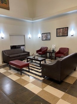 Red Roof Inn & Suites Detroit - Melvindale