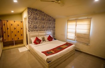 Glitz Ranthambore Safari Resort