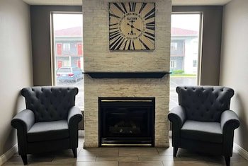 Super 8 by Wyndham Indianapolis/NE/Castleton Area