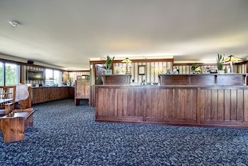 Roosevelt Inn & Suites