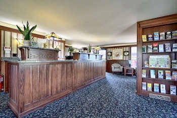 Roosevelt Inn & Suites
