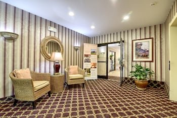 Roosevelt Inn & Suites