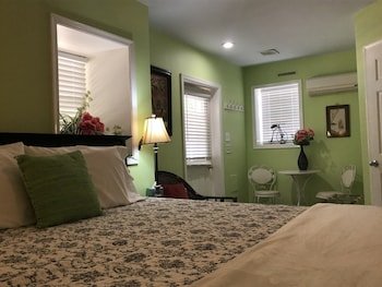 Jackson House Bed and Breakfast
