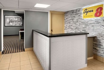 Super 8 by Wyndham Des Moines