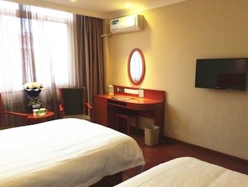 GreenTree Inn Shandong Jinan Suncun New District Express Hotel