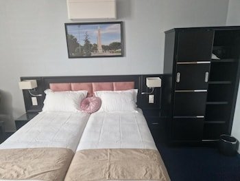 Hotel Grand Paris