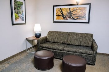 Holiday Inn & Suites Stockbridge/Atlanta I-75