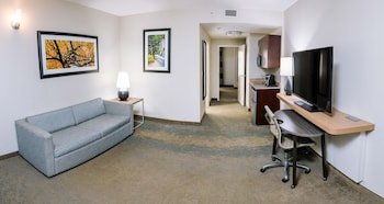 Holiday Inn & Suites Stockbridge/Atlanta I-75