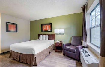 Extended Stay Select Suites Orlando - Maitland - 1760 Pembrook Dr.