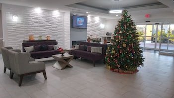 La Quinta Inn & Suites by Wyndham Houston - Magnolia