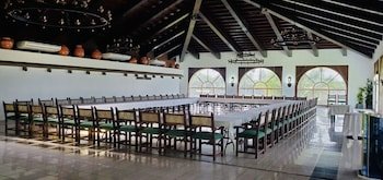 Hotel Tesoro Beach