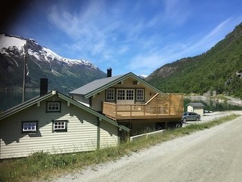 Vollsnes Feriehus