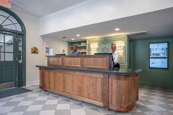 Best Western Plus French Quarter Landmark Hotel