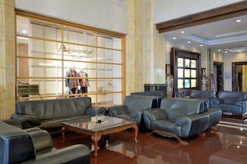 ShiLong - Gladden Hotel