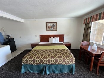 Americas Best Value Inn Hanford