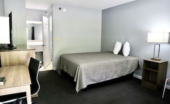 Home Inn & Suites