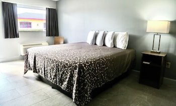 Home Inn & Suites