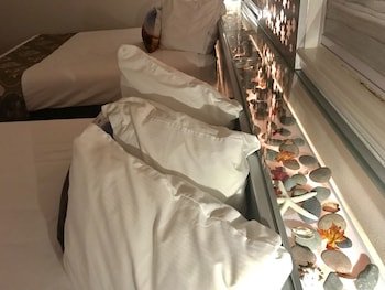 Lake View Suites